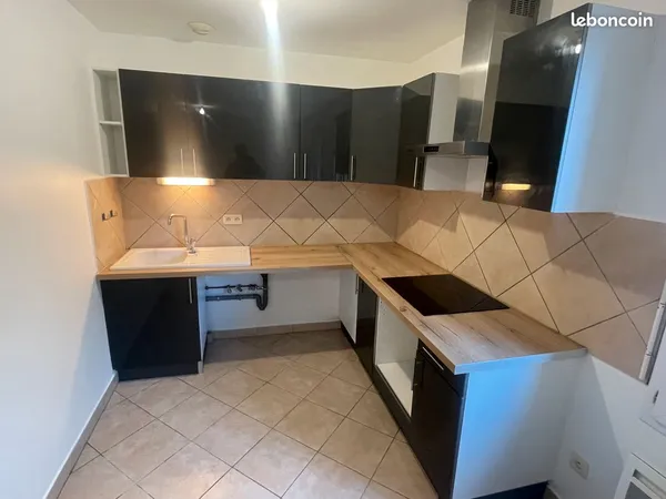 Appartement T3 60m2 + parking