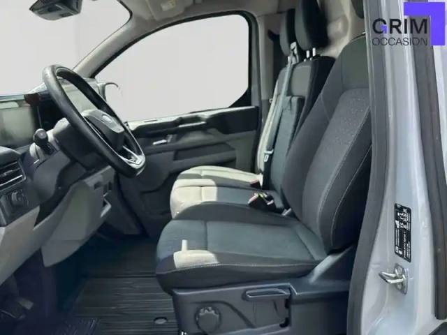 Ford Transit custom fgn 320 l1h1 2.0 ecoblue 170 ch bva8 4x4 — photo 4