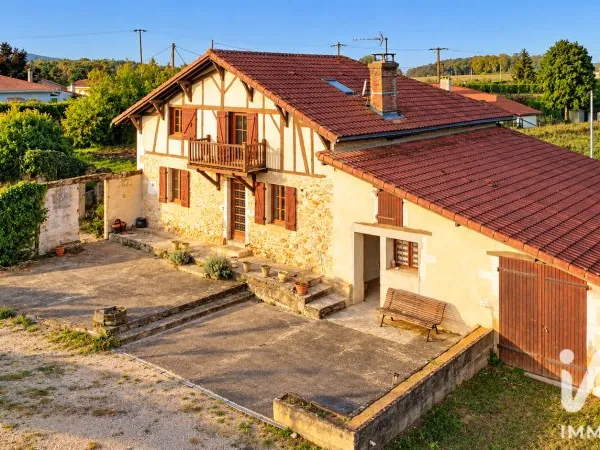 Maison 7 pièces 214 m²