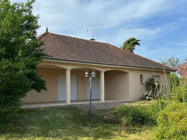 Maison traditionnelle 6 pièces 151 m²