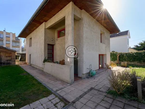 Maison 7 pièces 150 m²