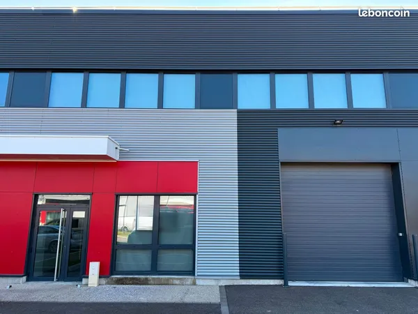 Location local professionnel - Bureaux et dépot