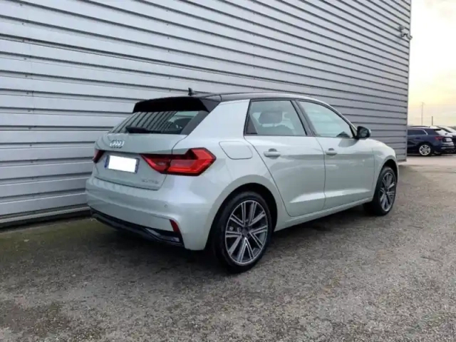 Audi A1 sportback 30 tfsi 116ch design s tronic 7 — photo 5