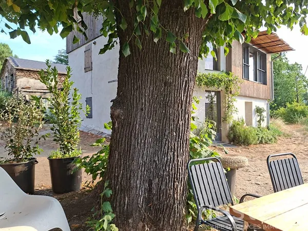 Maison 5 pièces à vendre à Saint Hilaire de Lavit - Calme et Vue Magnifique
