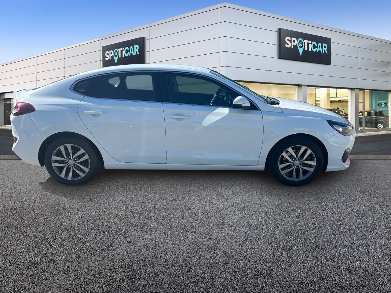 Hyundai I30 fastback 1.0 t-gdi 120ch business — photo 4