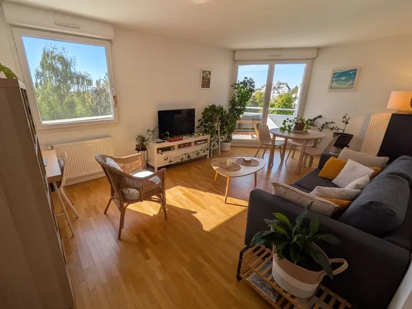 Appartement 2 pièces - 48 m² + terrasse 16,7 m²