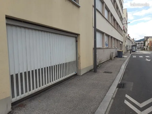 Parking Oradou