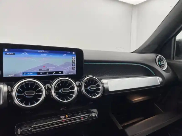 Mercedes Glb 200 d 8g-dct — photo 26