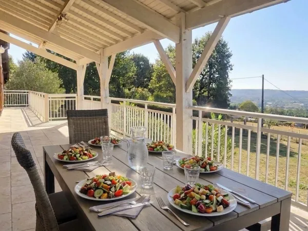 Maison familiale avec vue au LEDAT (47)