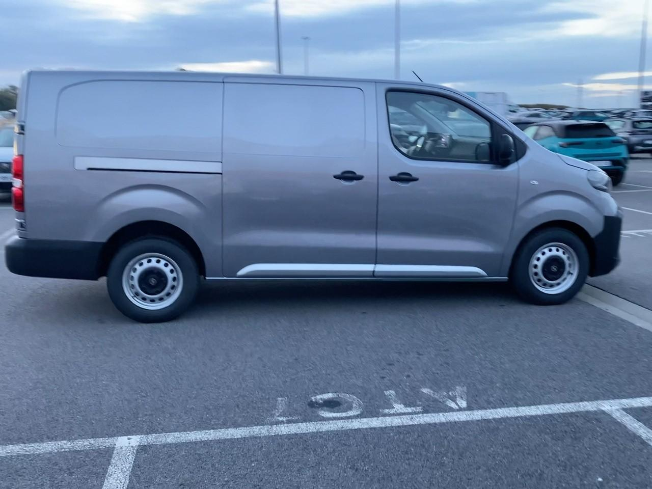 Opel Vivaro fourgon fgn taille xl bluehdi 120 s&s bvm6 — photo 4