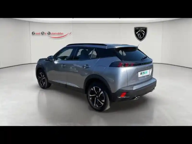 Peugeot 2008 1.2 puretech 130ch s&amp;s allure eat8 7cv — photo 3