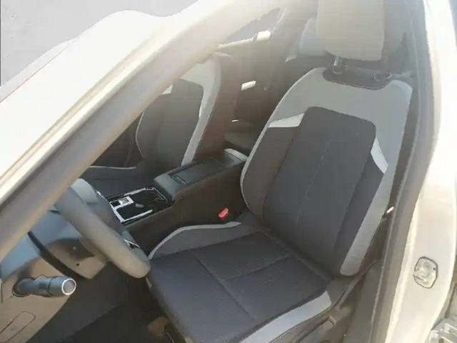 Opel Astra 1.2 turbo 130 ch bvm6 — photo 11