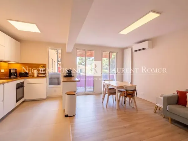A VENDRE APPARTEMENT VILLEFRANCHE SUR MER - 4P RÉNOVÉ - STATIONNEMENT PRIVATIF