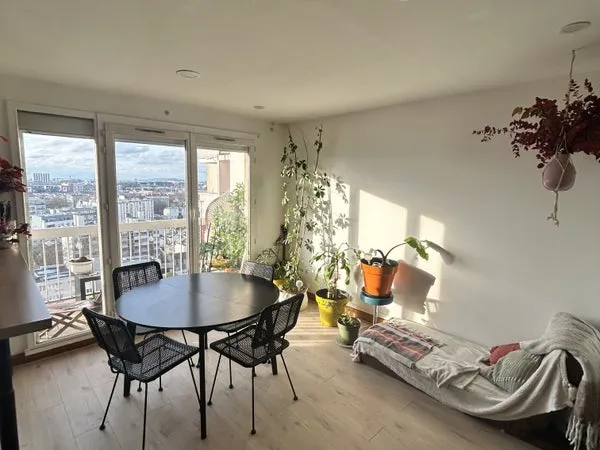 Sous location chambre dans grand appartement