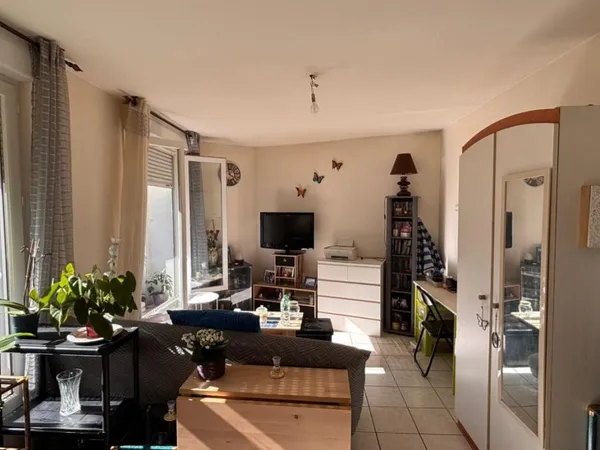 Bien immobilier de rendement Vente Béziers 11p 211m² 357500€