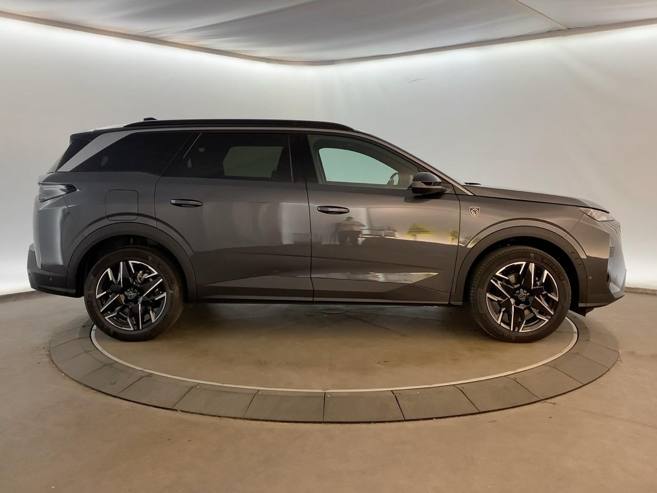 Peugeot 5008 hybrid 145 ch e-dcs6 gt — photo 4