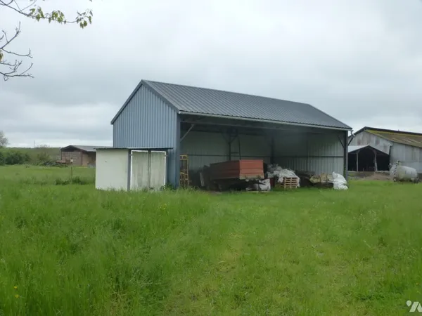 Terrain 1679 m²