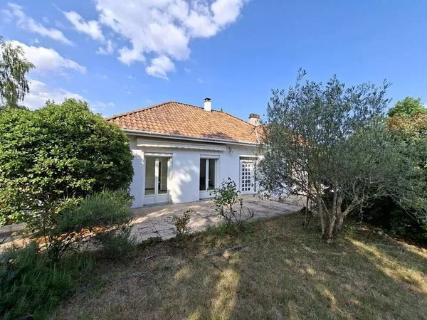 Maison de plain-pied 4 pièces 109 m²