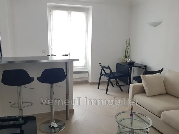 2 pièces remis à neuf, Rue du Château