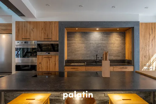 Maison 7 pièces 222 m²