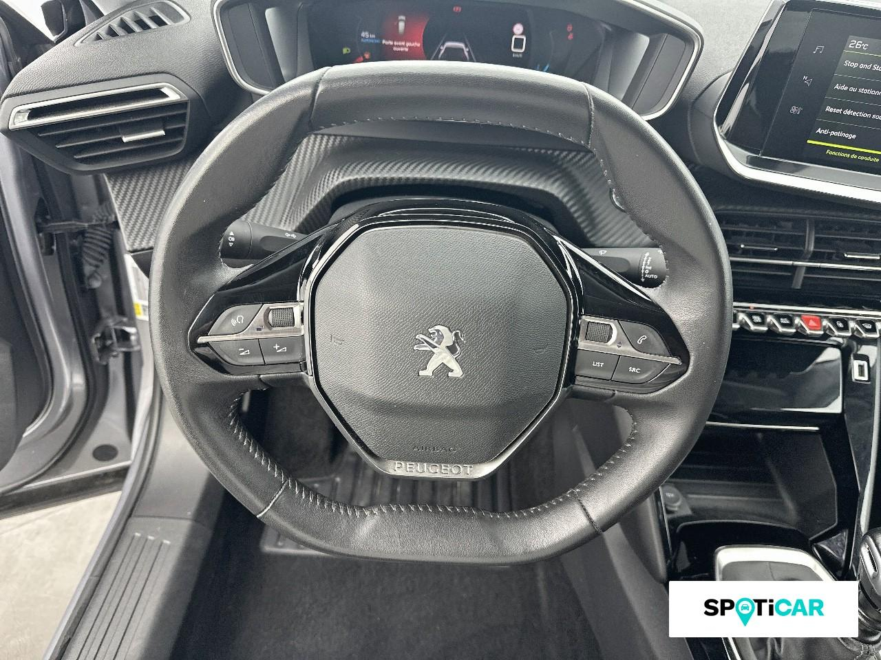 Peugeot 2008 1.2 puretech 100ch s&s allure — photo 12