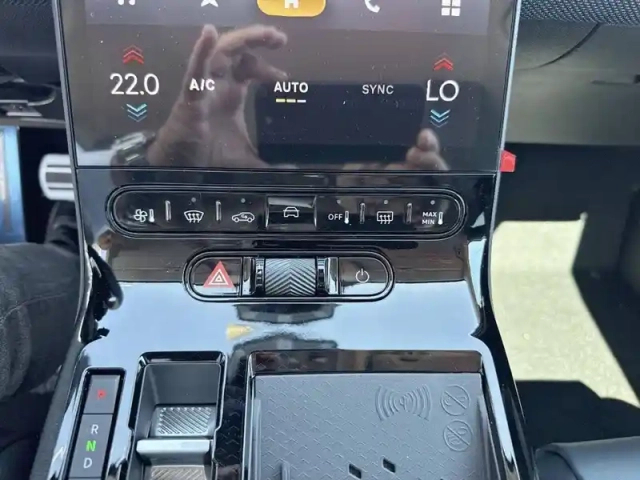 Citroën C5 Aircross hybride 145 ch e-dcs6 — photo 19