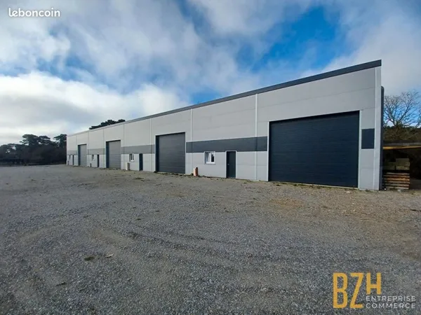 Local 200 m² LORIENT