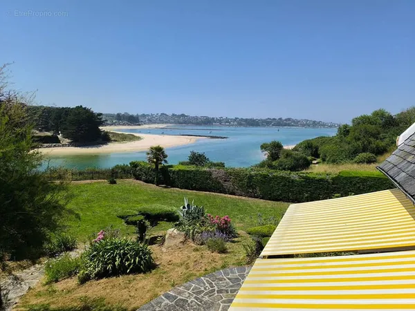 Plestin-Les-Greves - Maison bourgeoise vue mer