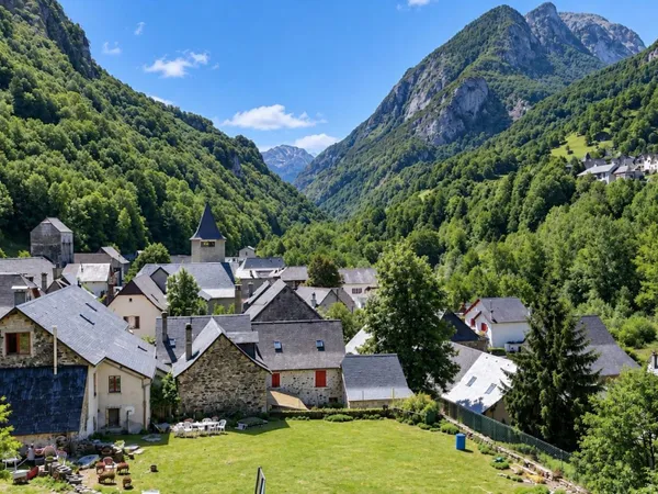 Maison de montagne années 50 avec jardin