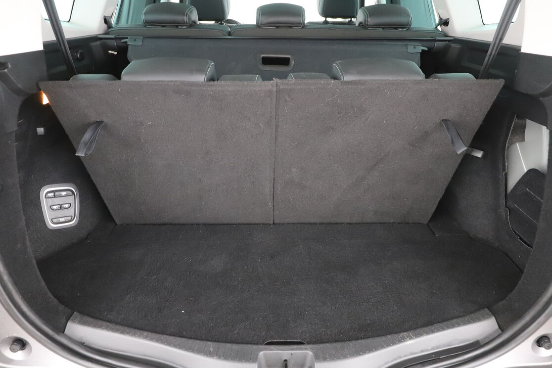 Renault Grand Scenic 1.7 dCi Blue Intens — photo 16