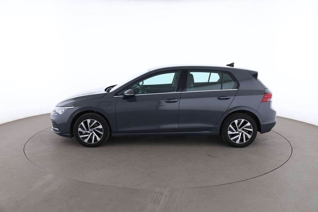 Volkswagen Golf VIII 1.4 Hybrid Rechargeable OPF Style DSG6 — photo 2