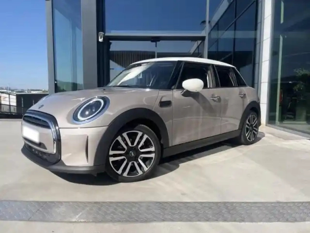 Mini Mini 5 portes cooper 136ch edition premium plus bva7 — photo 1
