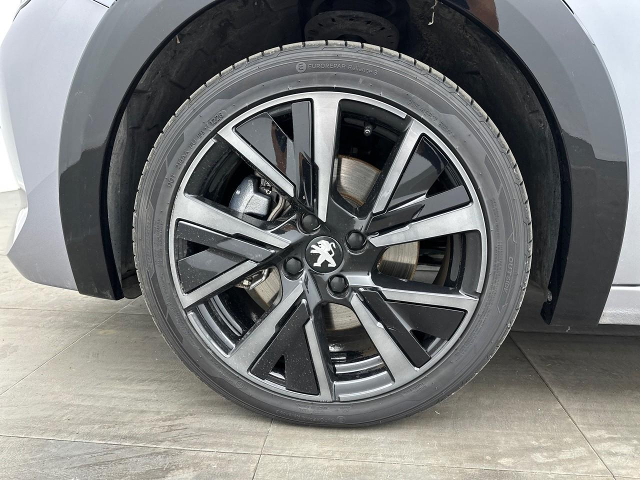 Peugeot 208 electrique 50 kwh 136ch gt — photo 14