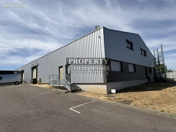 Local 511 m² Rillieux-la-Pape