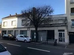 Murs commerciaux 200 m² Clamart