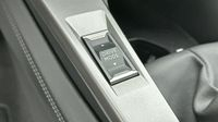 Peugeot 308 1.2 130ch S&S Allure — photo 18