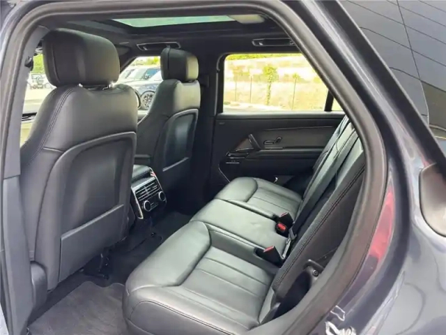 Land Rover Range Rover p460e awd 3.0l i6 phev — photo 25