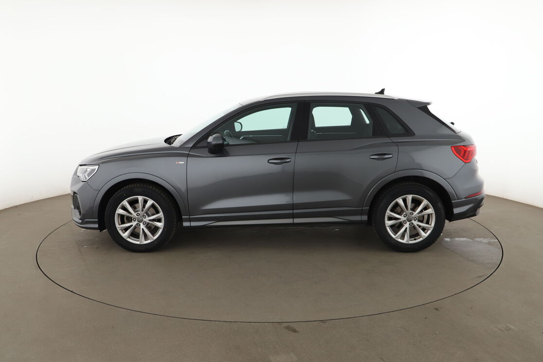 Audi Q3 35 TDI S Line Quattro — photo 2