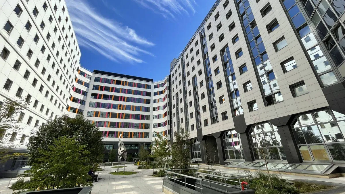 Photo 1
