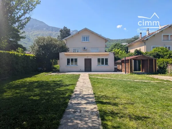 Appartement T3 de plain pied avec jardin Seyssins