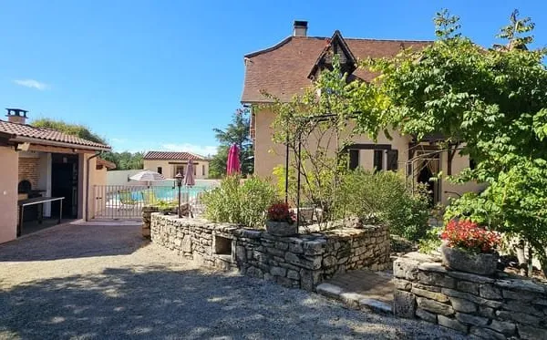 Grande maison traditionnelle proche de Cajarc