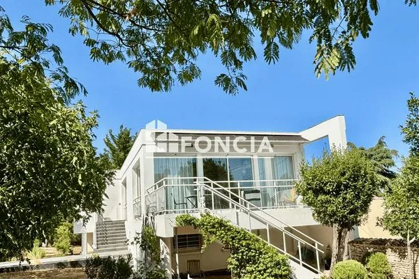 Maison 5 pièces 205 m²