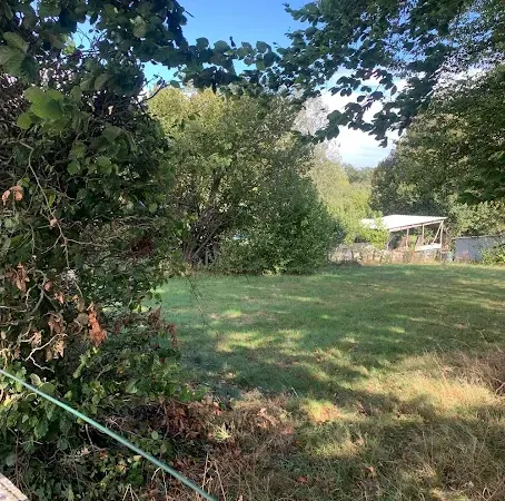 Terrain 700 m²