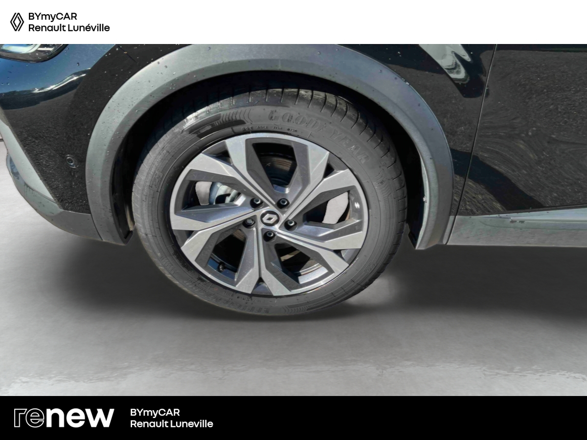 Renault Captur E-Tech 145 - 21 — photo 14