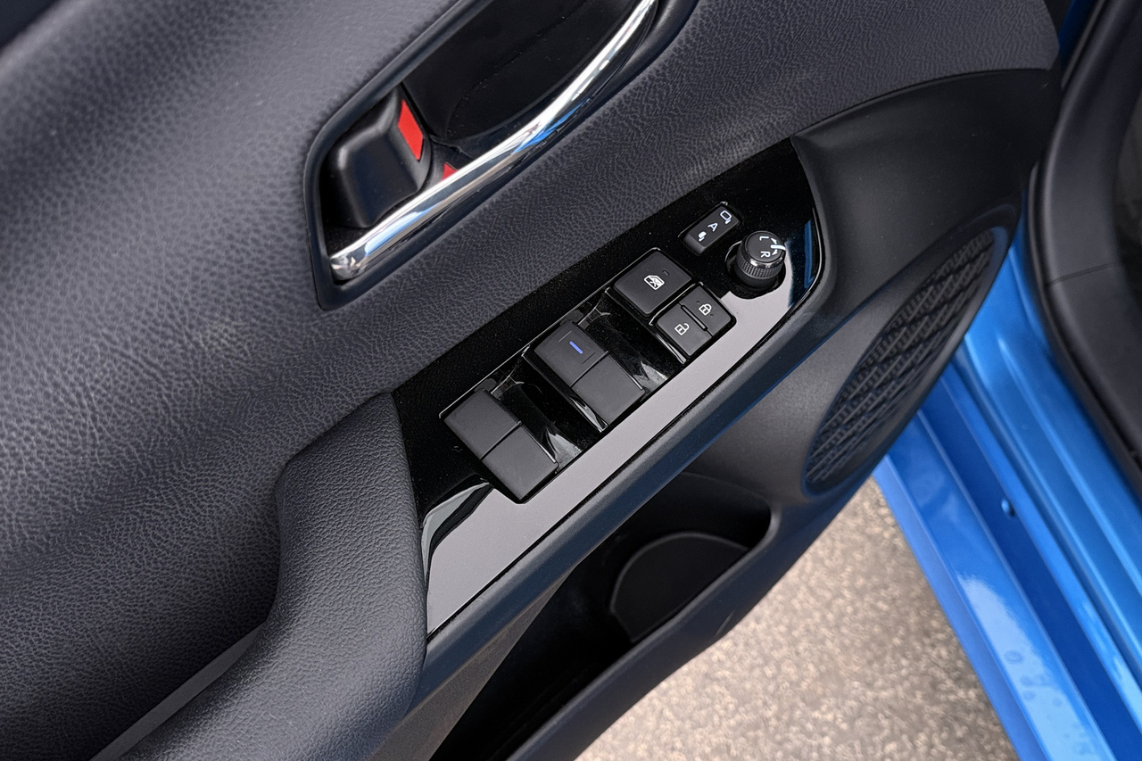 Toyota Prius+ — photo 22