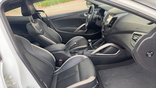 Hyundai Veloster 1.6 T-GDI 186 - Turbo – 2014 – 152392 km – Essence – Boîte Manuelle — photo 14