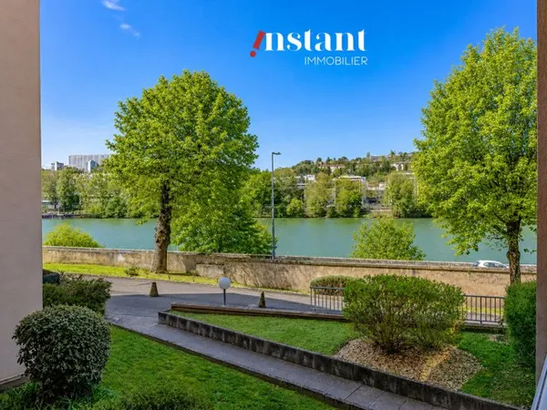 Exclusivité - T2 avec balcon vue Saône - Quai Joseph Gillet