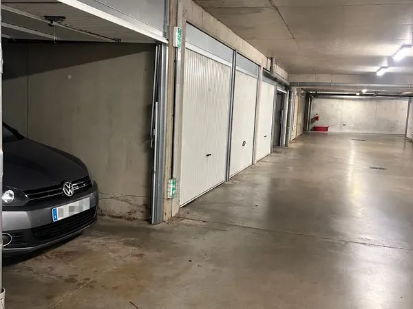 Parking/box 14 m² Vénissieux