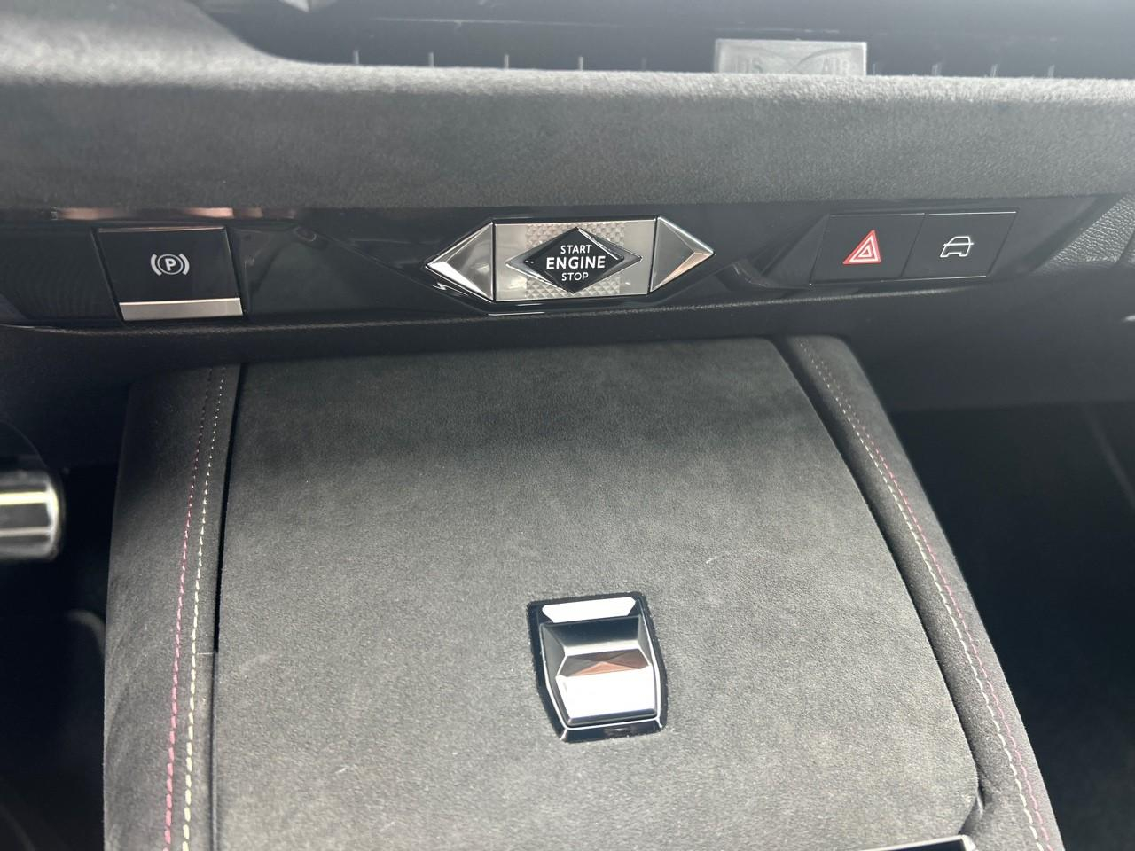 Ds Ds 4 puretech 130ch performance line + automatique — photo 21