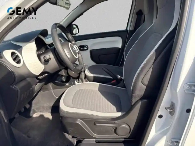 Renault Twingo iii sce 65 - 21 — photo 9